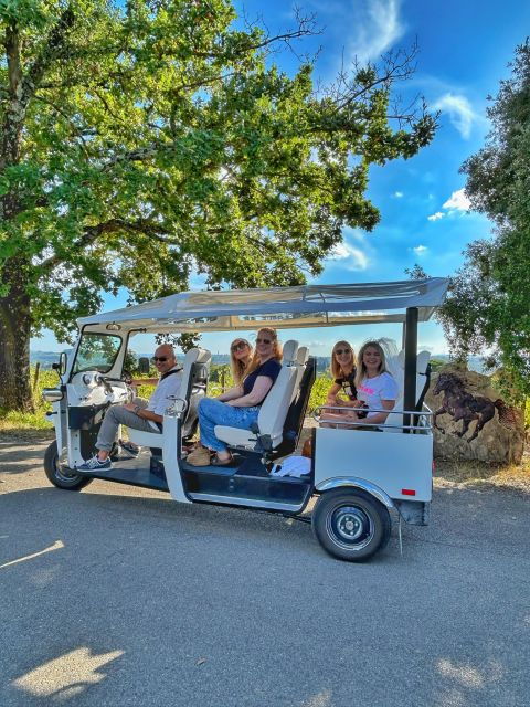 siena-tuk-tuk-tour-with-wine-tasting