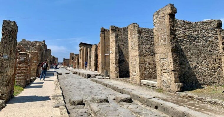 step-into-pompeiis-forum-frescoes-preserved-ruins