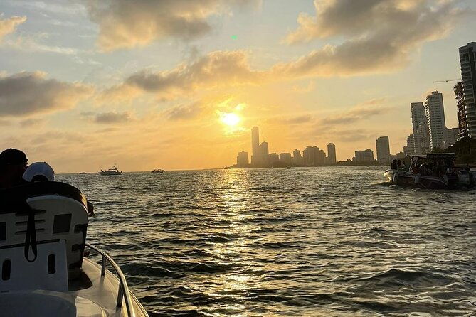sunset-deluxe-experience-of-cartagena-bay