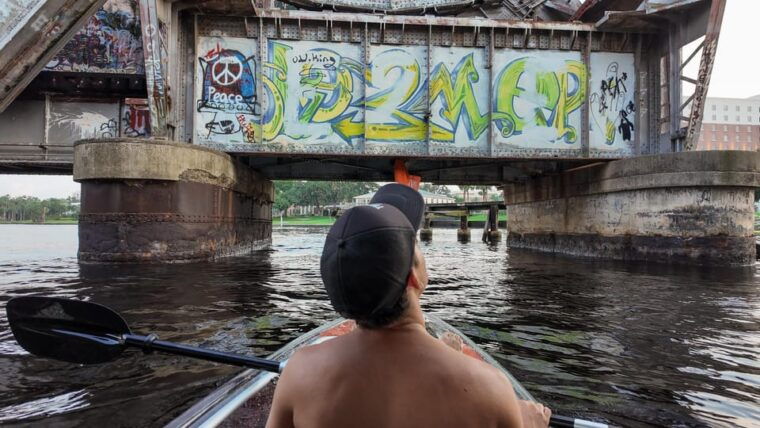 tampa-clear-glowing-kayak-nighttime-tour