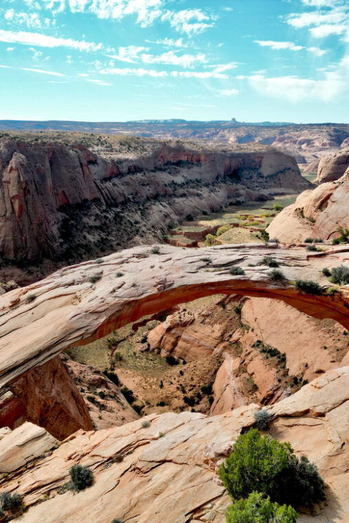 tonalea-guided-eggshell-arch-hike-w-day-or-sunset-options