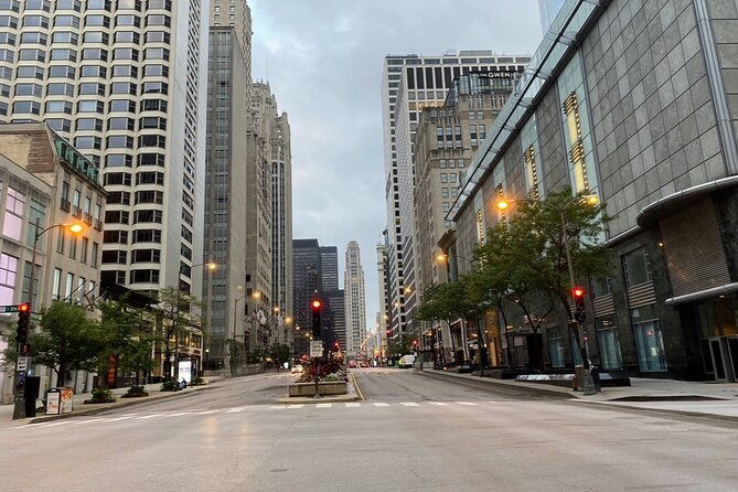 tour-chicago-lgbtq-style-on-and-off-history-bus-tour