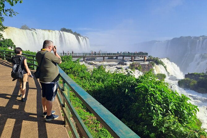 tour-to-iguazu-falls-brazil-with-visit-at-the-bird-park