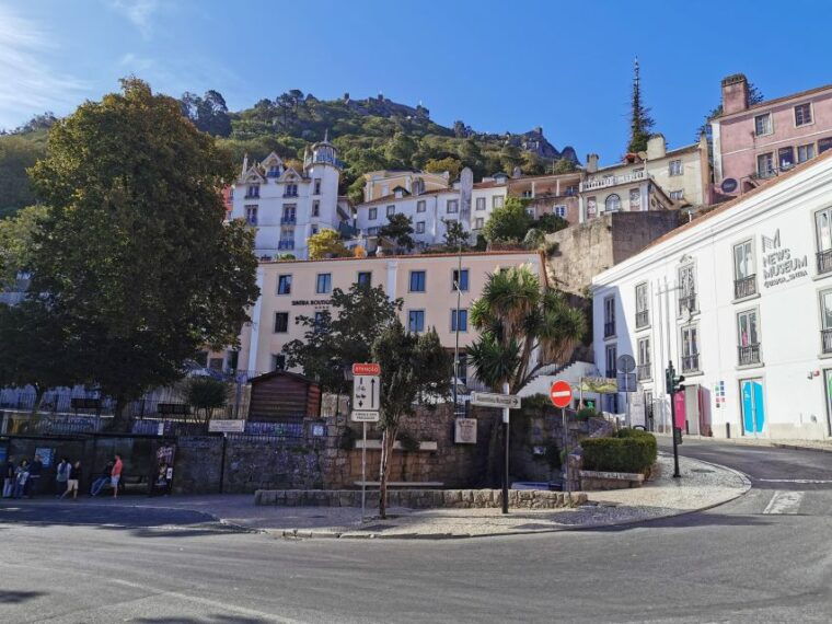 tour-to-sintra-cabo-da-roca-and-cascais-half-day
