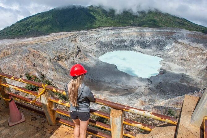 traditional-coffee-tour-poas-volcano-from-san-jose