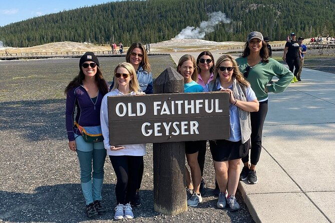two-day-yellowstone-tour-upper-lower-loop-bozeman-private