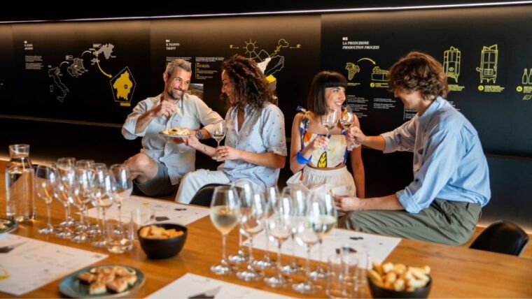 valdobbiadeneprosecco-tastingappetizerswinery-vineyard