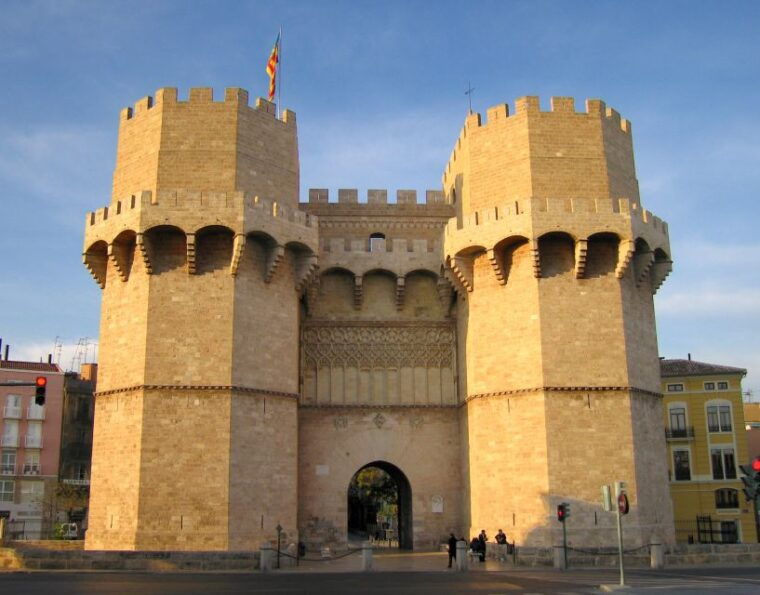 valencia-walking-tour-of-the-medieval-city-center