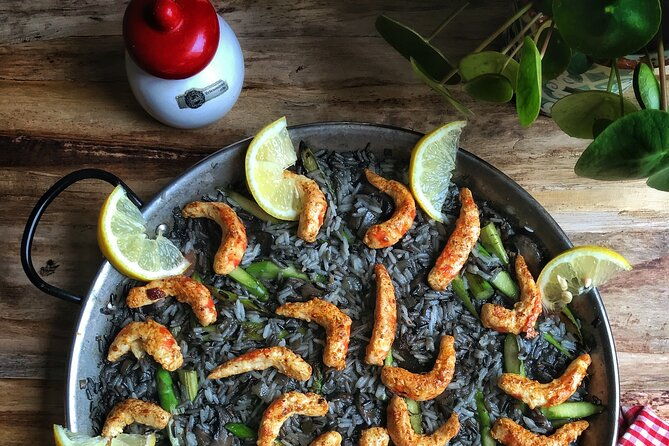 vegan-paella-and-traditional-plant-based-rice