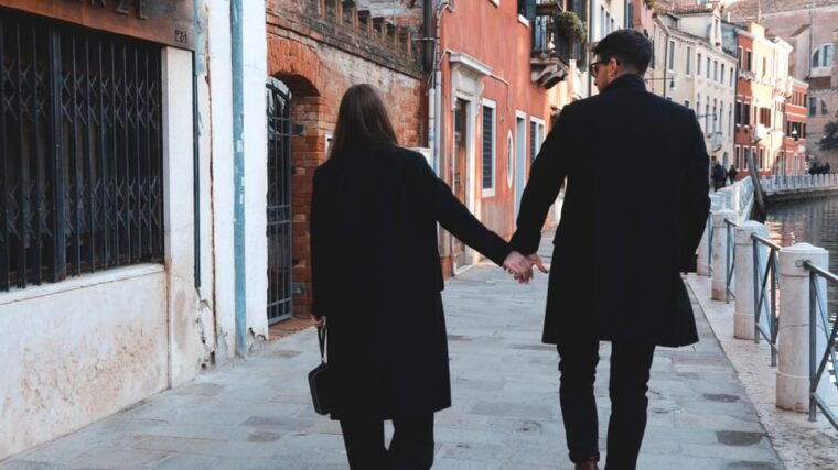 venice-a-private-session-with-a-local-videomaker