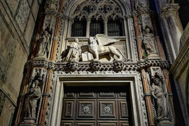 venice-guided-night-walking-tour-saint-marks-basilica