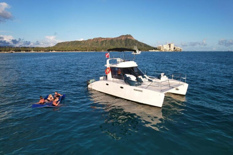 waikiki-sea-turtle-snorkeling-small-group-boat-tour