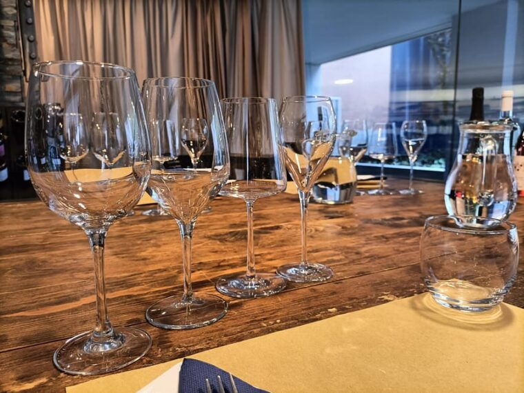 wine-tasting-experience-with-cheese-and-cold-cuts