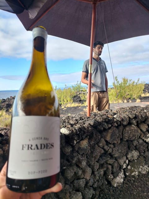 wine-tour-and-tasting-with-a-local-winemaker-at-pico-island-2