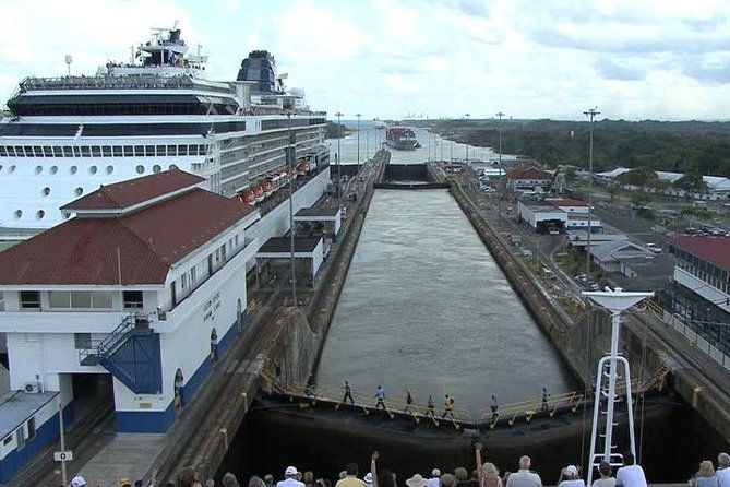 1-panama-stayover-city-canal-tour-2-visits-1-fare-fees-incl