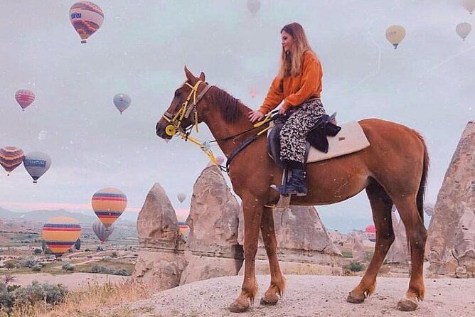 2-hours-horse-riding-safari-in-cappadocia-transfer-include