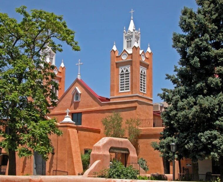 albuquerque-12pm-old-town-history-legends-lore-tour