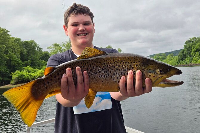 amazing-fishing-trip-captain-bs-fishing-guide-service-lodging