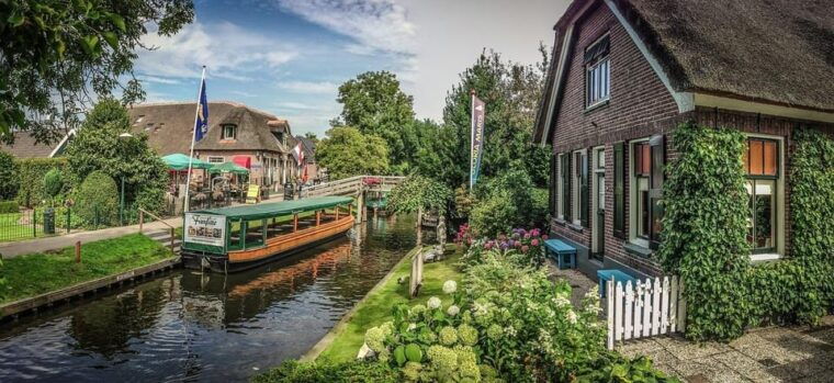 amsterdam-explore-giethoorn-in-a-private-tour-with-driver