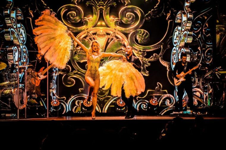 amsterdam-vegas-dinner-show-with-3-course-sharing-menu