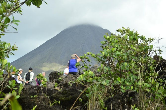 arenal-volcano-lava-trail-and-baldi-hot-springs-with-dinner