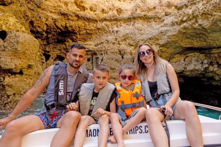 armacao-de-pera-private-benagil-cave-tour