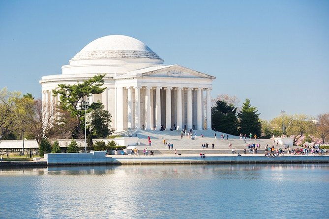 arrival-private-transfer-dulles-airport-iad-to-washington-in-luxury-suv