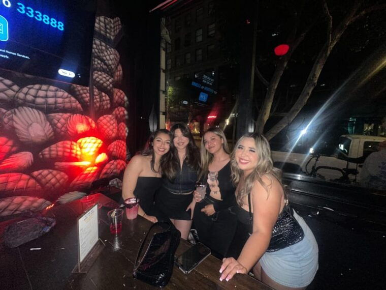 austin-rainey-street-bar-crawl-the-epic-group