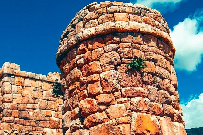 aymaras-route-1-day-tour-in-puno-inca-uyo-aramu-muru-molloco