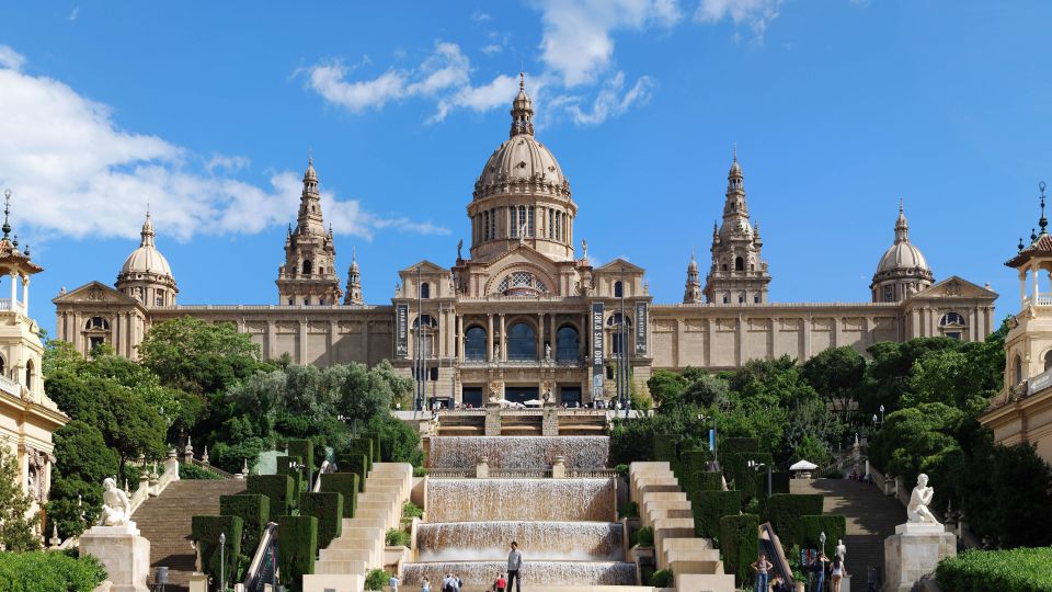 barcelona-sagrada-familia-half-day-tour-with-hotel-pickup