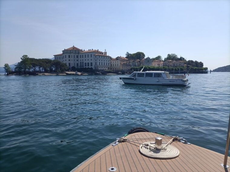 baveno-hop-on-hop-off-boat-tour-to-3-borromean-islands