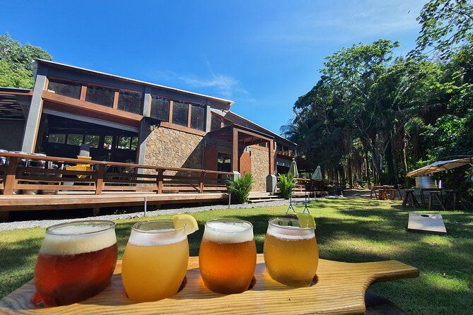 beer-and-food-tasting-experience-at-roatan-island-brewing-company