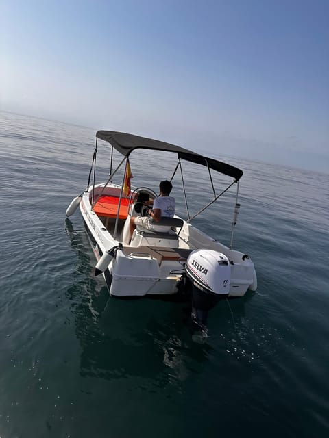 benalmadena-boat-rentals-with-no-license-needed