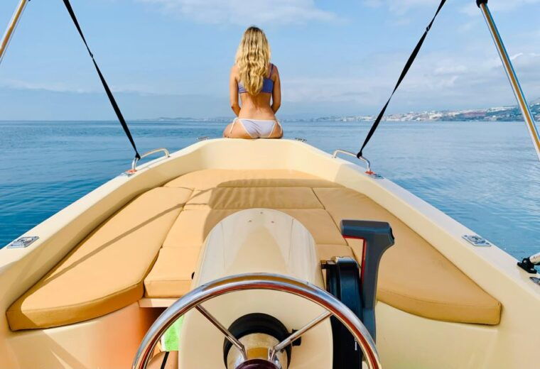 benalmadena-costa-del-sol-license-free-boat-rental-2