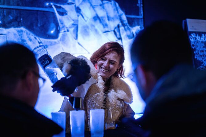 berlin-combo-hop-on-hop-off-bus-and-icebar-ticket