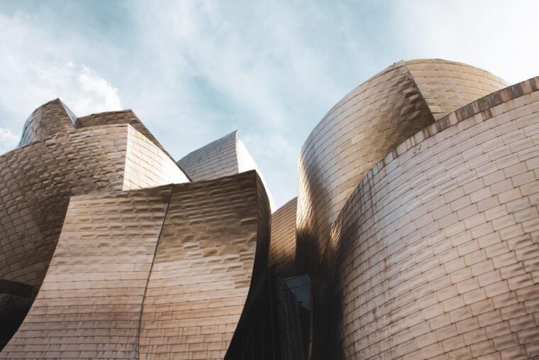 bilbao-guggenheim-museum-tour-with-skip-the-line-tickets