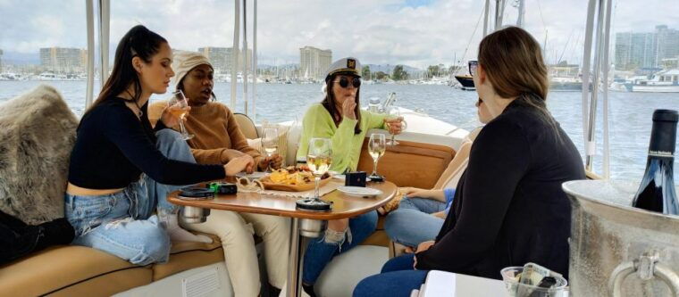 boat-cruise-drinks-included-las-best-attraction