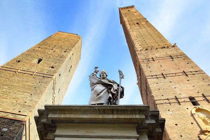 bologna-scavenger-hunt-and-highlights-self-guided-tour