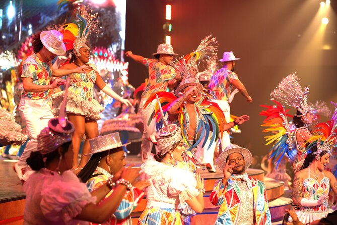 by-night-tour-roxy-dinner-show-with-transfer
