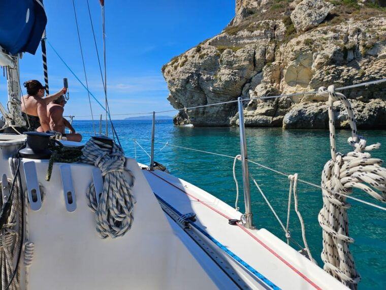 cagliari-devils-saddle-sailboat-tour-snorkeling-and-drink
