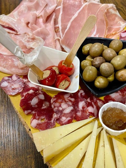 cagliari-private-food-and-wine-tasting-experience