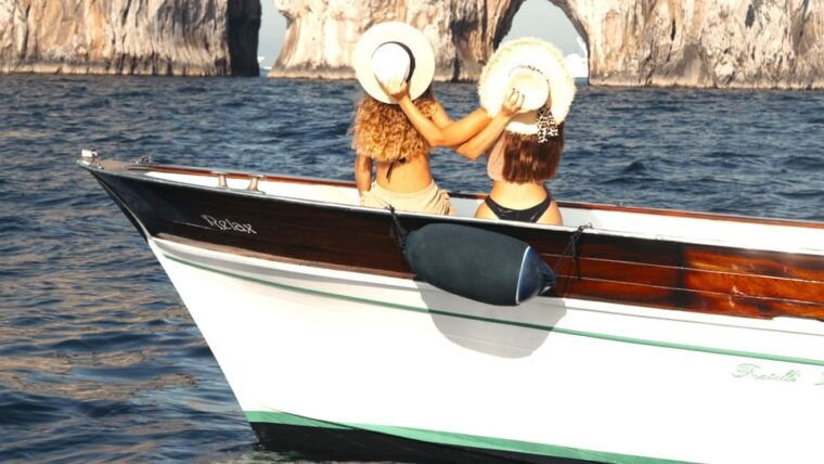 capri-coast-private-3-hour-gozzo-boat-tour
