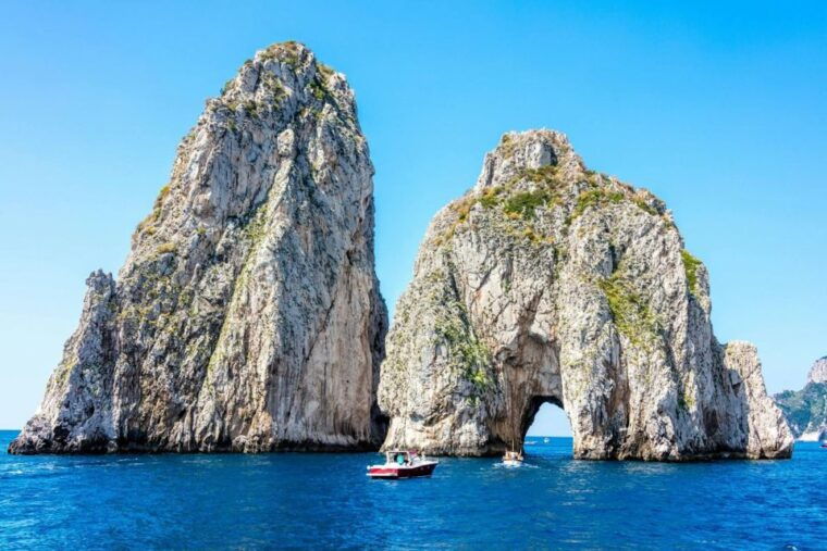 capri-cruise-from-sorrento
