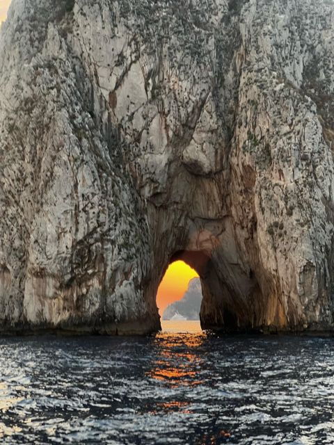 capri-sunset-boat-tour