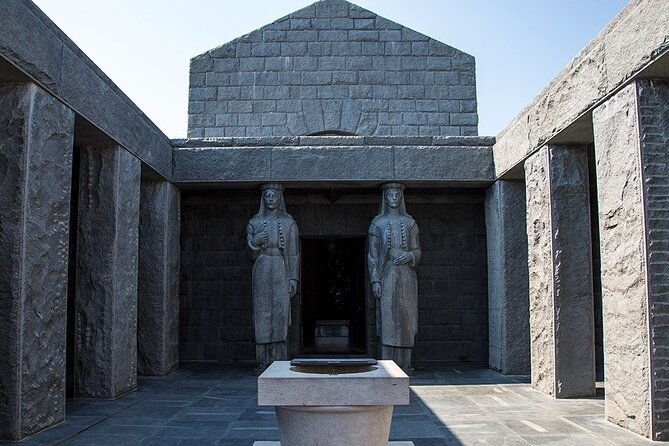 car-trip-kotor-lovcen-mausoleum-cetinje-monastery-and-kings-castle