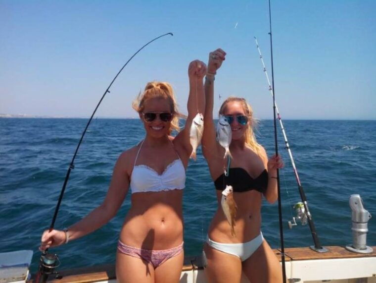 cascais-family-fishing-with-welcome-drinks