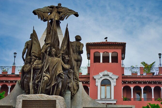 casco-antiguo-walking-tour-and-the-panama-canal