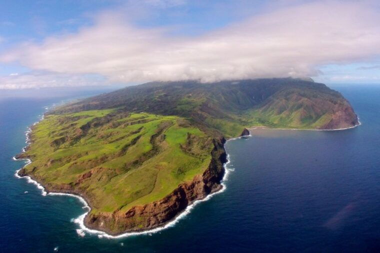 central-maui-two-island-scenic-helicopter-flight-to-molokai