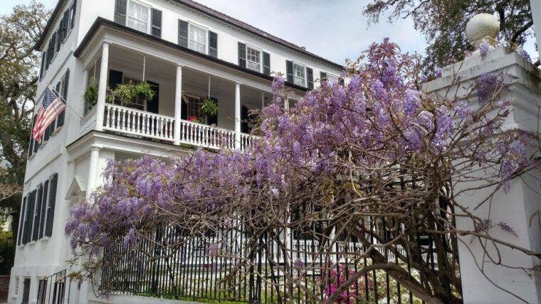 charleston-historical-walking-tour-with-storytelling