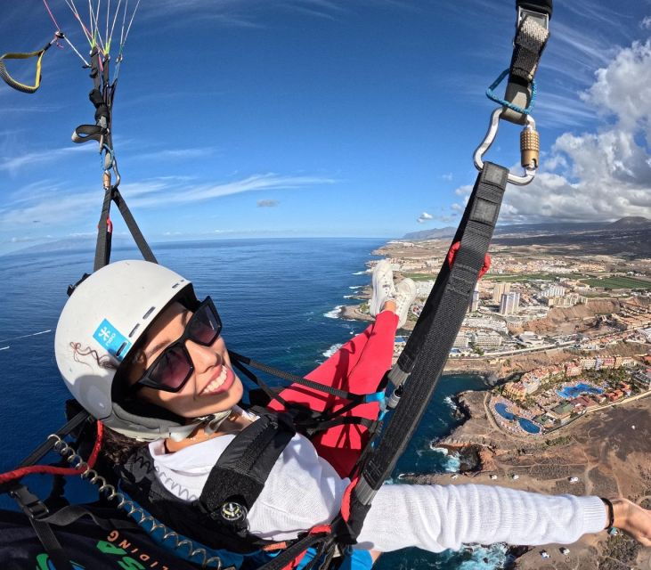 costa-adeje-tandem-paragliding-flight-with-pickup